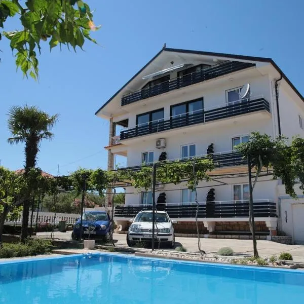 Apartments Božena，位于沃迪切的酒店