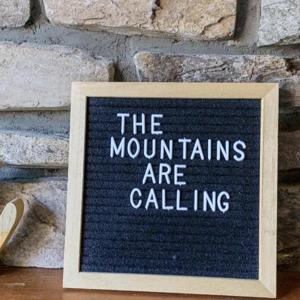 Summit at The Lodges of Canmore，位于坎莫尔的酒店