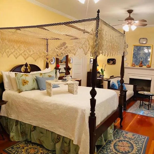 Magnolia Cottage Bed and Breakfast，位于纳奇兹的酒店