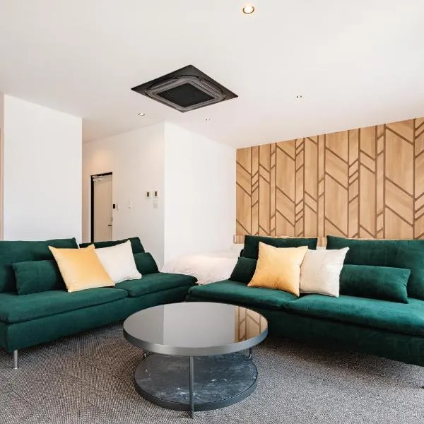 LUX by Hotel BAL，位于福冈的酒店