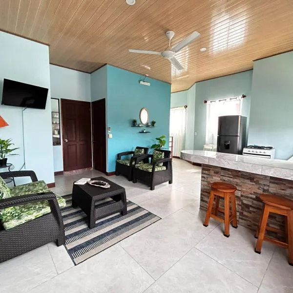 Apartamento en Manuel Antonio，位于奎波斯城的酒店