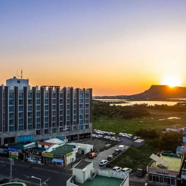 Sungsan Marina Hotel，位于西归浦市的酒店