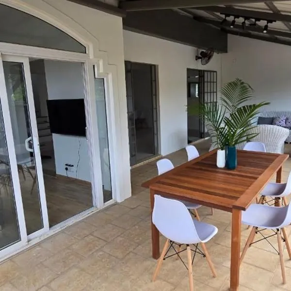 Maison de Vacances Pereybere，位于格兰贝伊的酒店