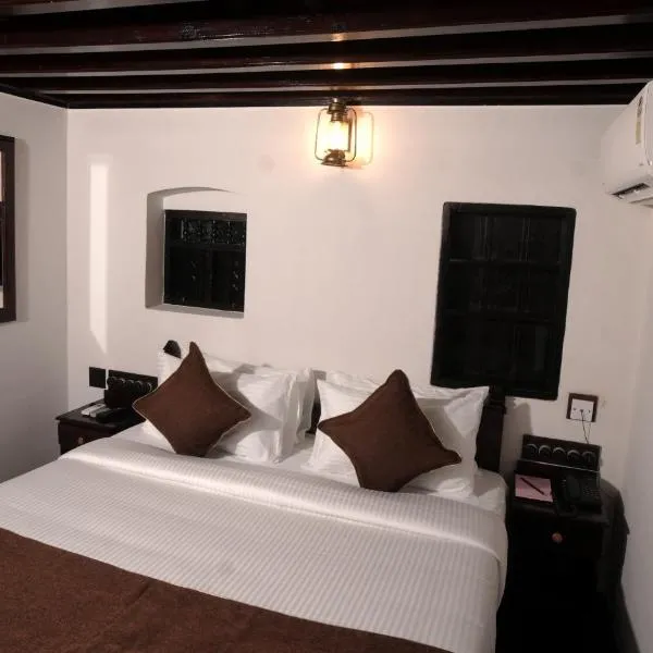 Krishnapuram Heritage Resort，位于Karimpuzha的酒店