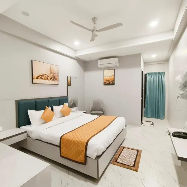 Hotel Yogesh Nisarga, Chhatrapati Sambhajinagar，位于Aurangabad的酒店