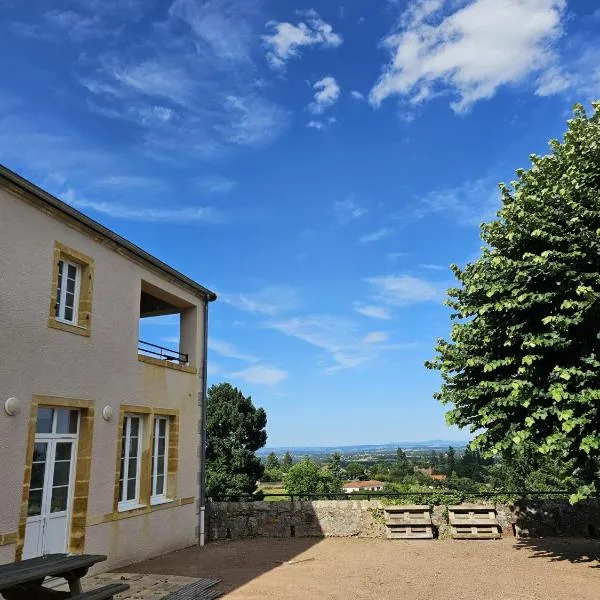 Chambres d'Hôtes La Courlande，位于Saint-Haon-le-Vieux的酒店