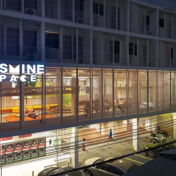 jasminespace，位于Khlong San的酒店
