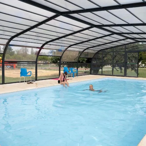 Camping Les Rives de l'Adour,位于Saint-Sever的酒店