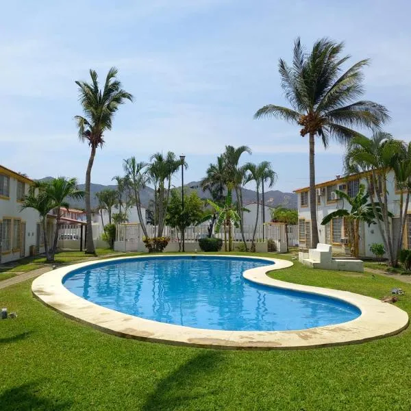 Casa en condominio 2R alberca compartida，位于阿卡普尔科的酒店