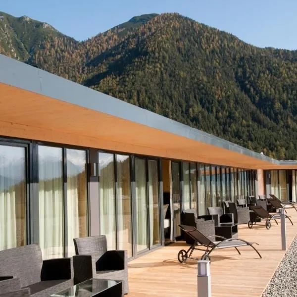 蒂罗尔阿尔卑斯度假酒店，位于塞费尔德附近赖特的酒店