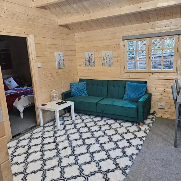 The Cosy Cabin，位于旧温莎的酒店