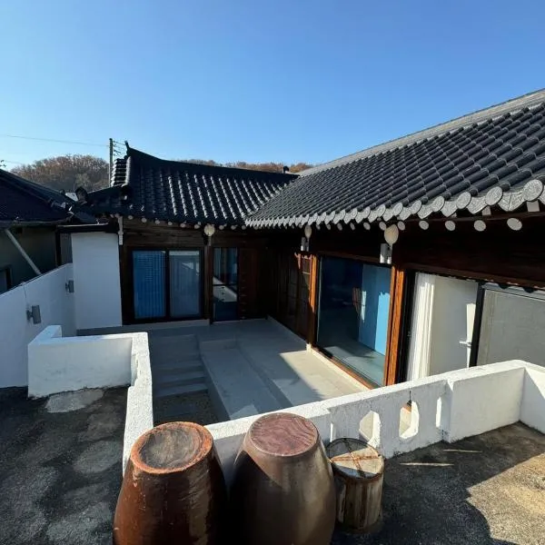 House Taehwa Hanok Stay，位于安东市的酒店