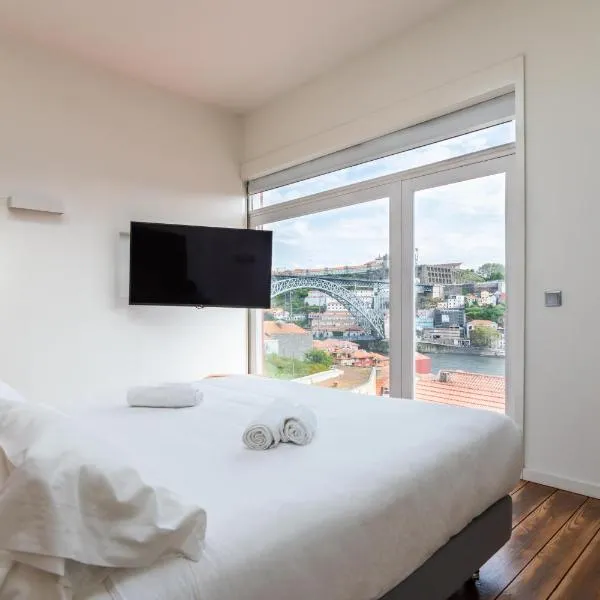 The Central House Porto Ribeira，位于波尔图的酒店