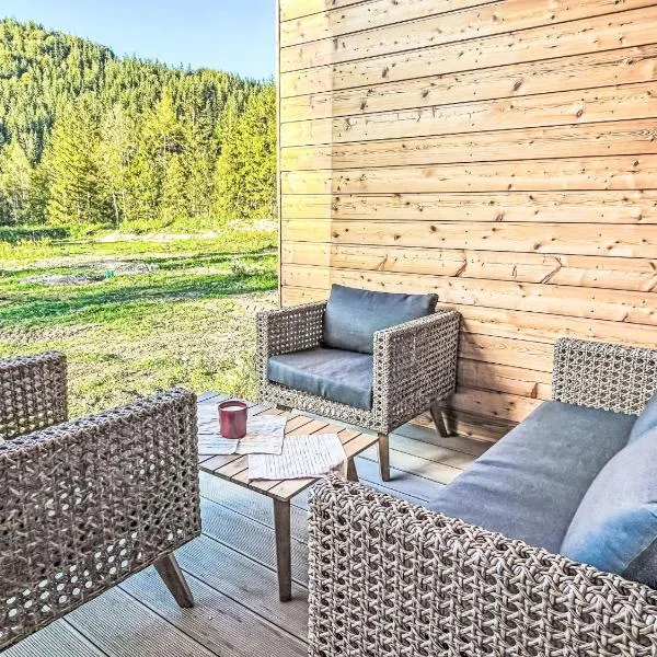 Holiday Home Tiny Haus Glockenalm-Haus Puppenkiste by Interhome，位于Aurach的酒店