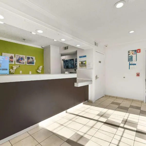 Studio 6-Tucker, GA - Atlanta Northlake，位于塔克的酒店