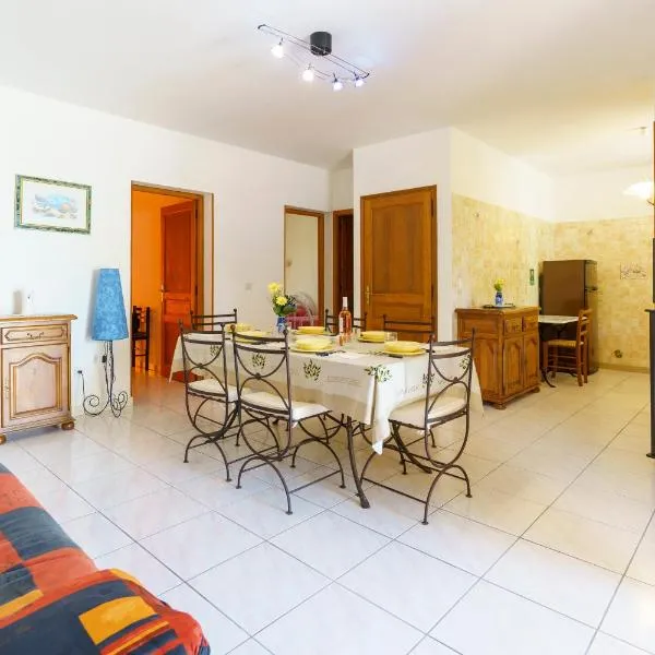 La Caletta Corsa Apartments con due camere a 100 m dal mare - WiFi fibra FTTH - ALL INCLUSIVE，位于林古泽塔的酒店