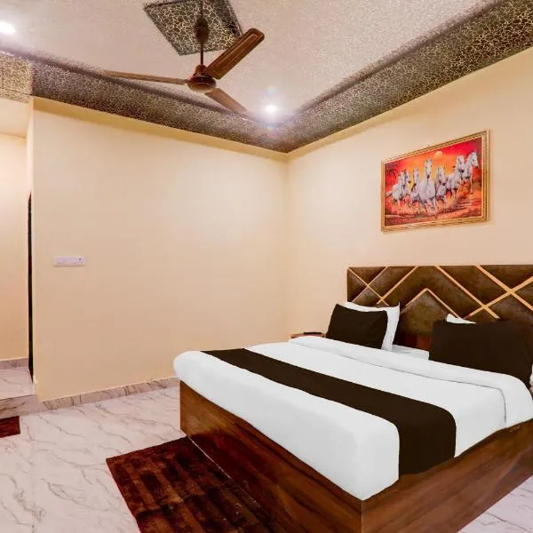 Super Hotel O Blue Heaven，位于戈勒克布尔的酒店