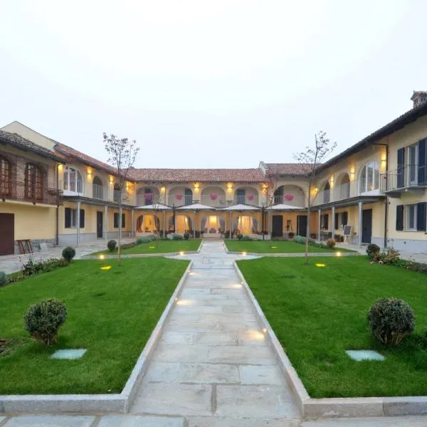 Agriturismo Cascina Varìe，位于卡斯塔尼图的酒店