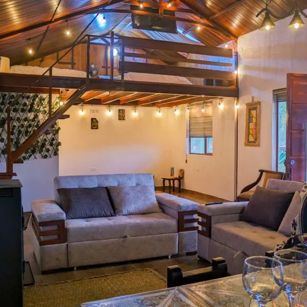 La Cabaña de Ciela con jacuzzi，位于拉塔昆加的酒店