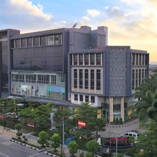 Luxury Inn Arion Hotel，位于雅加达的酒店