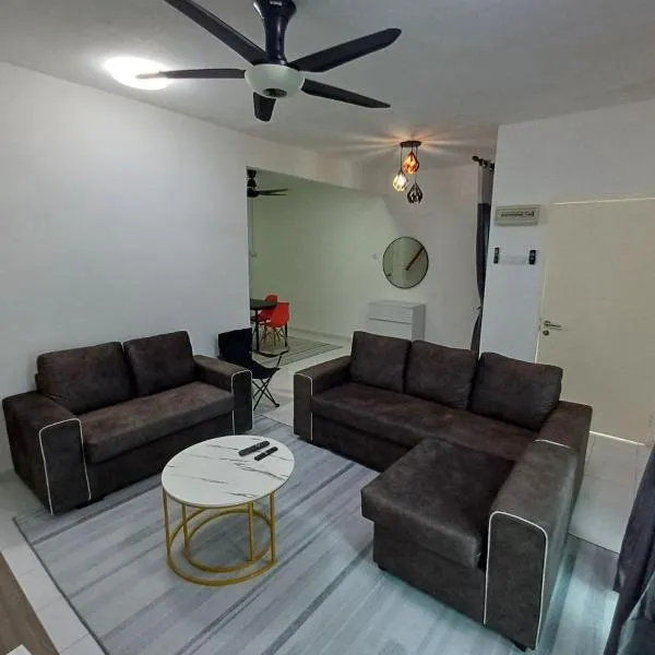 Seroja Guesthouse Gambang，位于甘孟的酒店