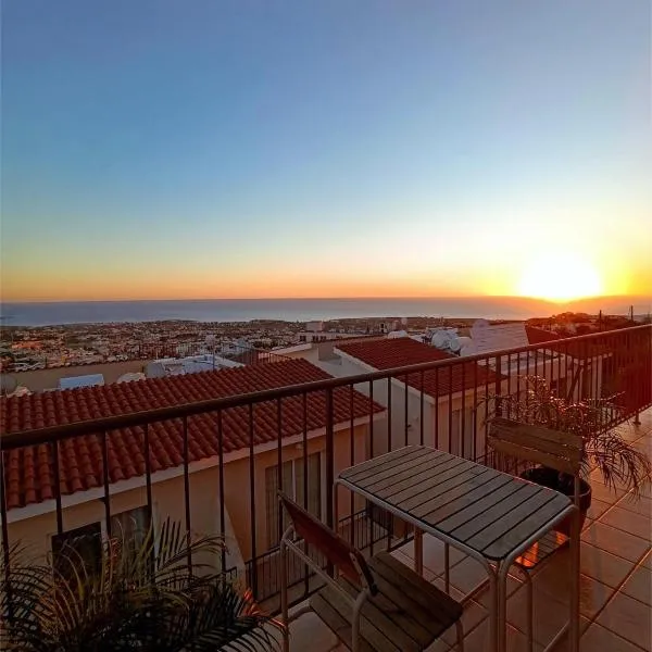 Green Oasis Penthouse,位于佩亚的酒店