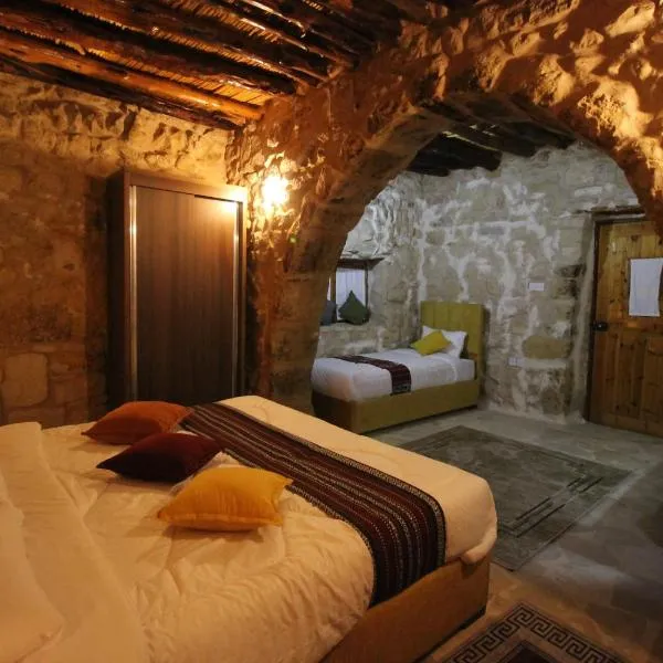 Hartna zaman，位于Aţ Ţayyibah的酒店