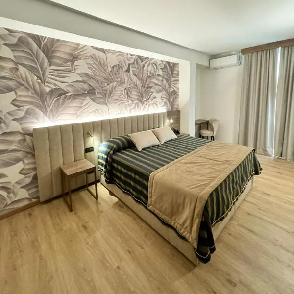 Hotel Corallo，位于蒙特卡蒂尼泰尔梅的酒店