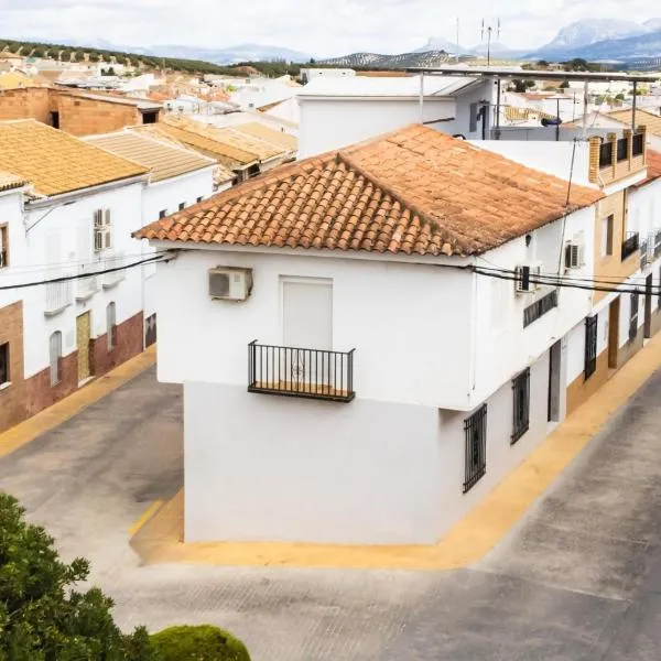Casa Arcadia Centro de Andalucía，位于Encinas Reales的酒店