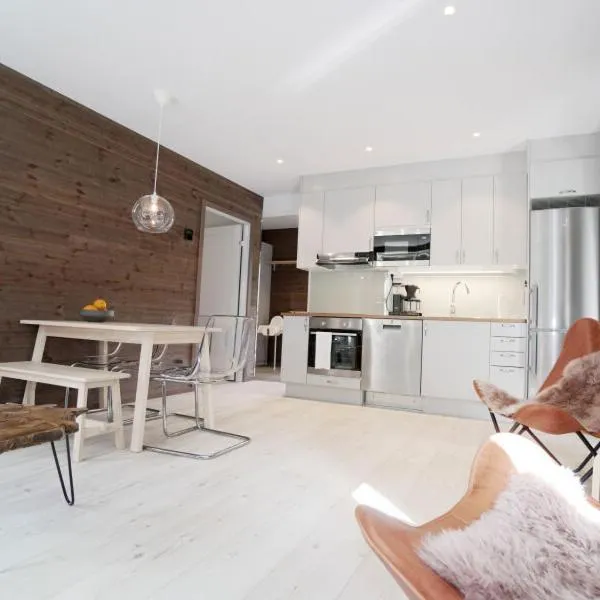 Chalet with sauna, JÄRVSÖ，位于耶尔夫瑟的酒店