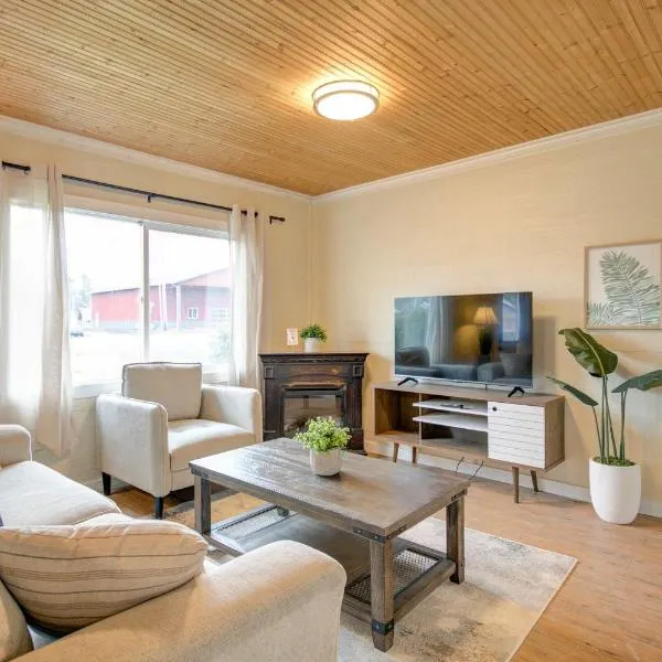 Ocean Spray Resort Cottage 12 by Grayland Beach，位于Grayland的酒店