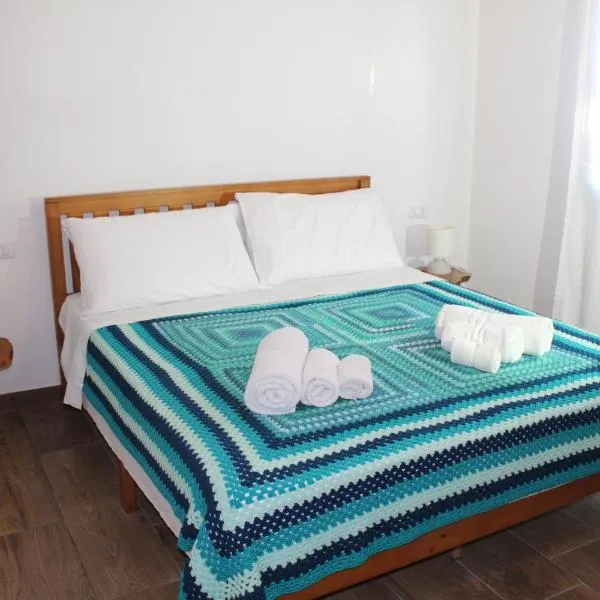 il Guardiano delle due Baie Domus，位于圣安蒂奥科的酒店