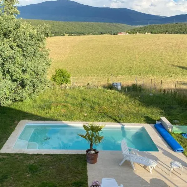 Casa Rural Teja Vieja，位于Duruelo的酒店
