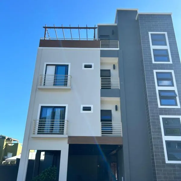 Queens Court Apt 1B，位于西班牙港的酒店