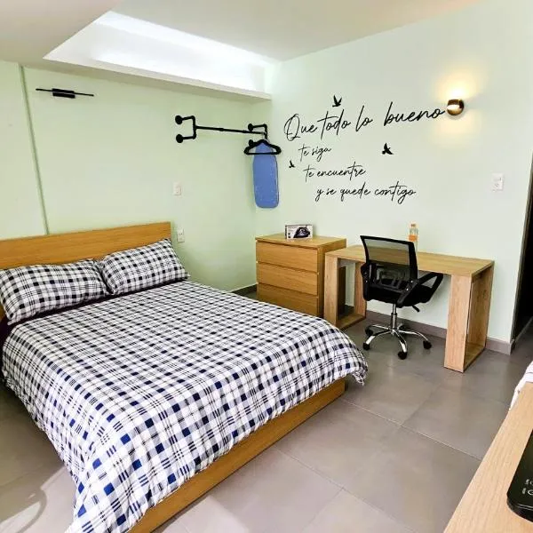 A04 EXECUTIVE SUITE at IZCALLI - TEPOTZOTLAN Families, Tourists & Travelers Choice Students Companies Executives WELCOME!!! 5min Izcalli-15min Esmeralda-20min Sátelite-25min AIFA，位于库奥蒂特兰伊斯卡伊的酒店