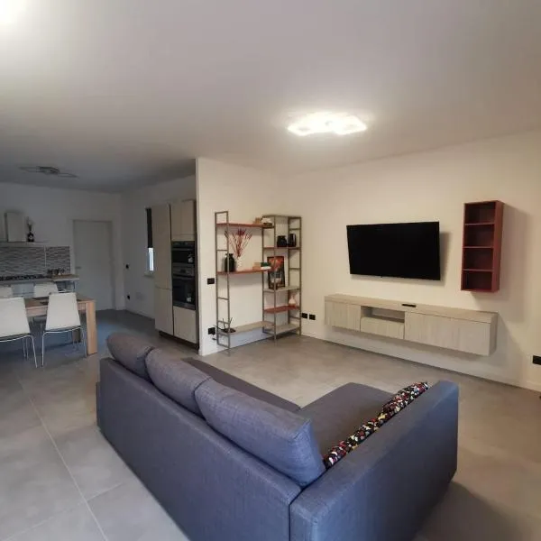 Lago e Vette loft，位于Barcuzzi的酒店