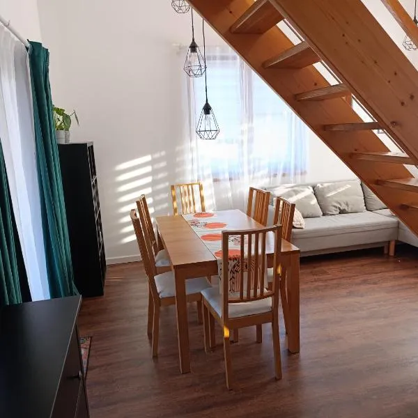 Bukszpanowa Alejka domek całoroczny, okolica Ojcowski Park Narodowy，位于Milonki的酒店