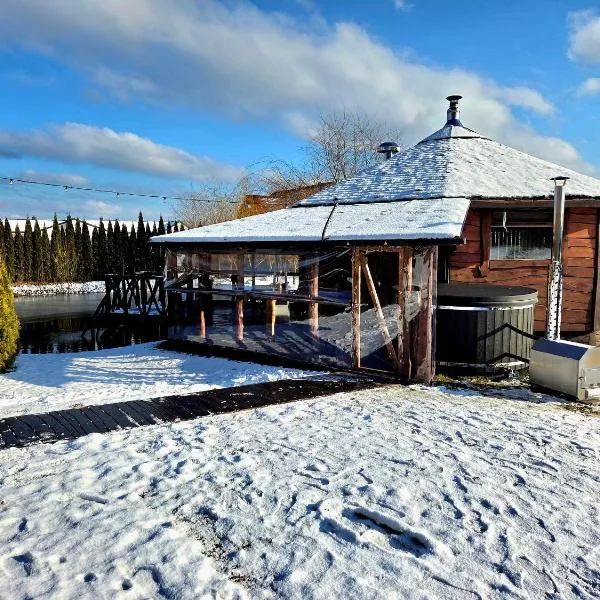 Egliškių Oazė Sodyba su pirtimi kubilu- privatumas garantuotas，位于维尔纽斯的酒店
