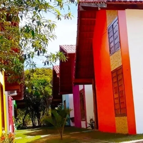 Chalé Recanto Feliz- Chalés Uvas，位于哥隆巴奥的酒店