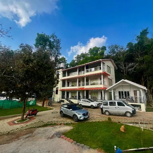 Riverside Resort Yelagiri，位于耶拉吉里的酒店