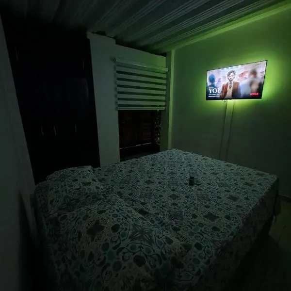 Apartamento Con Entrada independiente, 2 Habitaciones y 1 Baño，位于伊瓦格的酒店