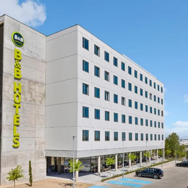 B&B HOTEL Madrid Tres Cantos，位于特雷斯坎多斯的酒店