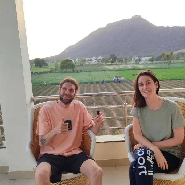 Hotel Divine Palace Pushkar，位于布什格尔的酒店