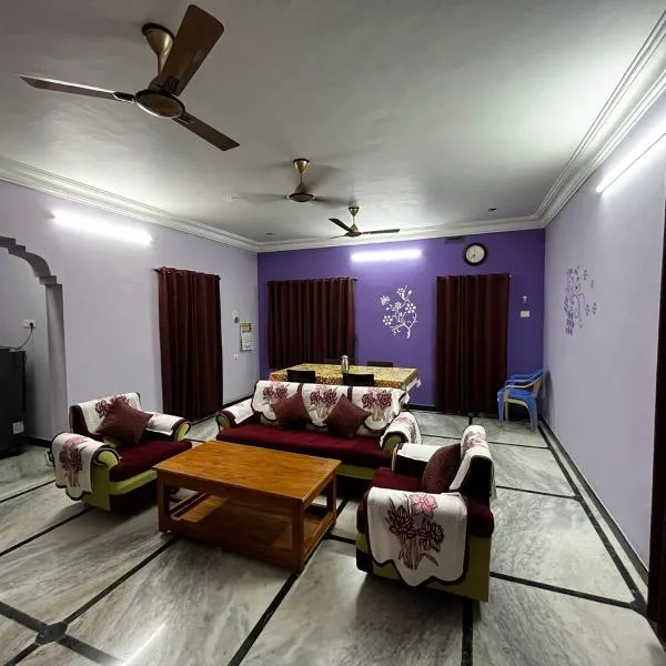 Annai - Home stay 2BHK，位于加赖古迪的酒店