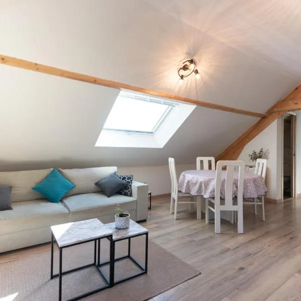 Chalet 2 Pièces Avec Terrasse，位于Ouzous的酒店