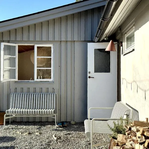 Atelier Blå houses，位于Rösselvik的酒店