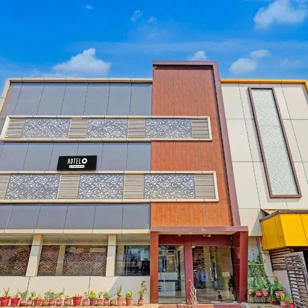 Super Hotel O Perungalathur Near Bus Stand，位于钦奈的酒店
