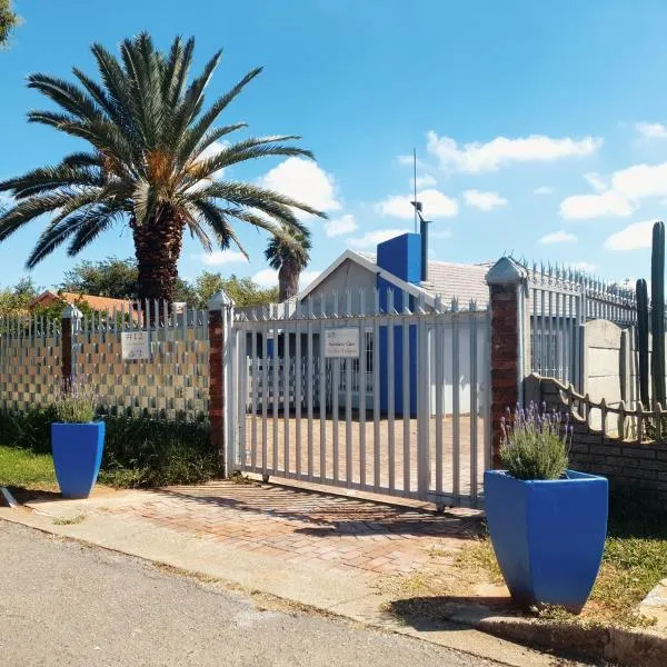 Inn-Finity Empire，位于Witfield的酒店