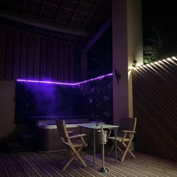 Romantic Suite，位于蒙托邦的酒店