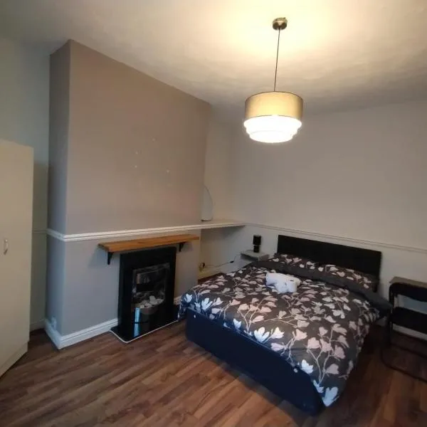 Double-Bed Manchester Close To Bolton City Centre C1，位于Little Hulton的酒店